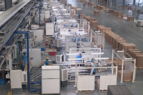 產(chǎn)能產(chǎn)值節(jié)節(jié)攀升，孝感漢川這座工廠持續(xù)釋放增長動能